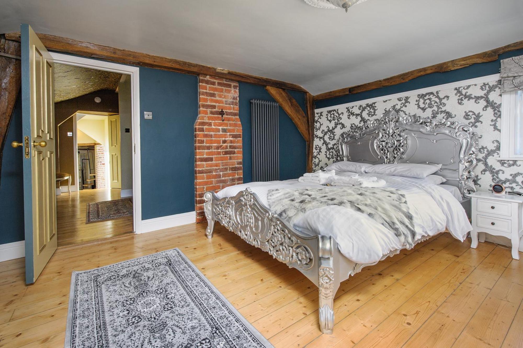 Huge Deluxe 600 Year Old Essex Manor, Hot Tub, Cinema Room, Sky Tv Saffron Walden Εξωτερικό φωτογραφία