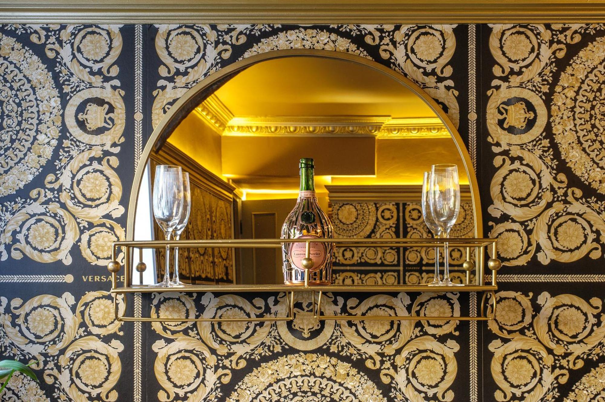 Huge Deluxe 600 Year Old Essex Manor, Hot Tub, Cinema Room, Sky Tv Saffron Walden Εξωτερικό φωτογραφία