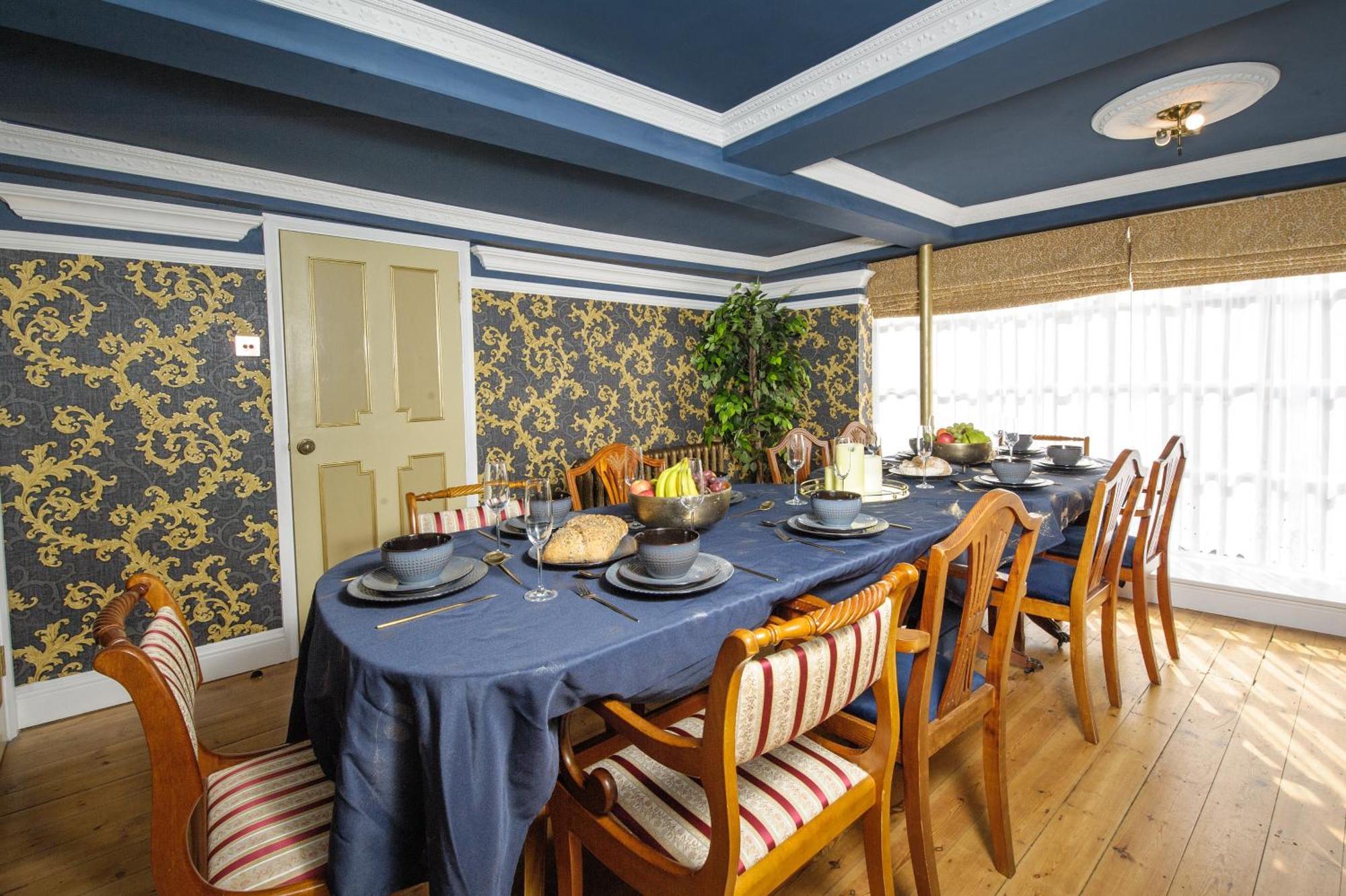 Huge Deluxe 600 Year Old Essex Manor, Hot Tub, Cinema Room, Sky Tv Saffron Walden Εξωτερικό φωτογραφία